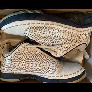Air Jordan 23 low midnight navy